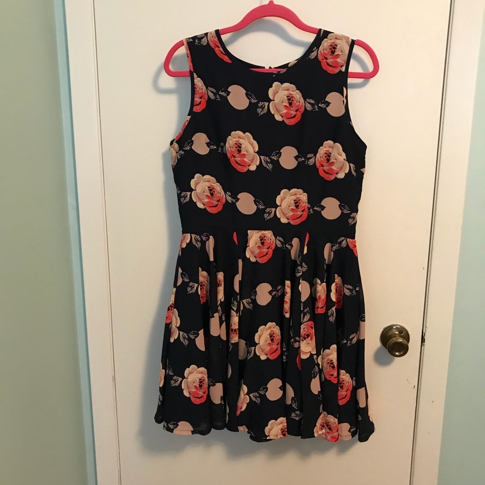 Maison Jules Size Large Dress